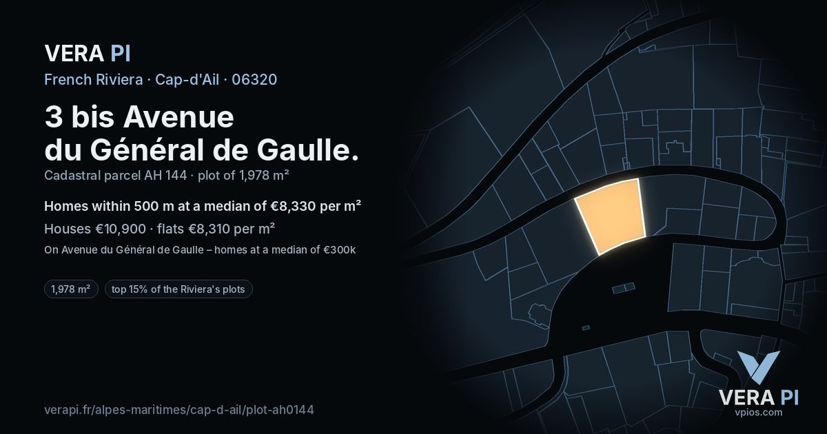 3 bis Avenue du Général de Gaulle, Cap-d'Ail at night – the plot lit, the parcels around coloured by the prices near them