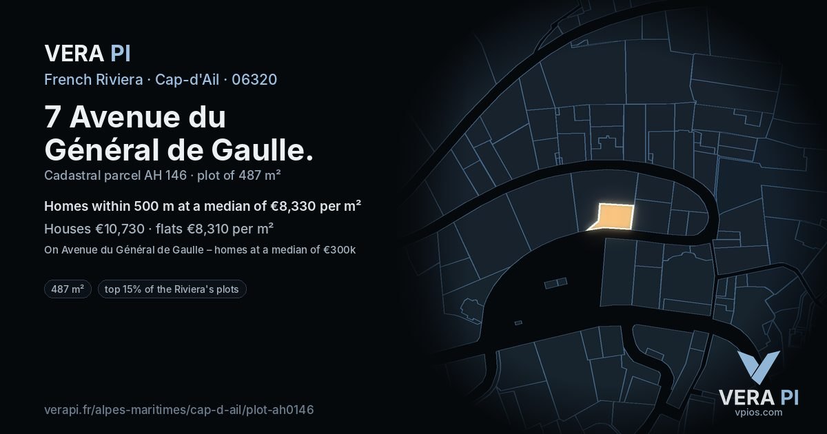 7 Avenue du Général de Gaulle, Cap-d'Ail at night – the plot lit, the parcels around coloured by the prices near them