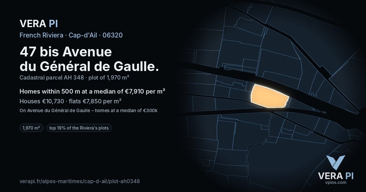 47 bis Avenue du Général de Gaulle, Cap-d'Ail at night – the plot lit, the parcels around coloured by the prices near them
