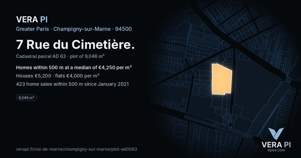 7 Rue du Cimetière, Champigny-sur-Marne at night – the plot lit, the parcels around coloured by the prices near them