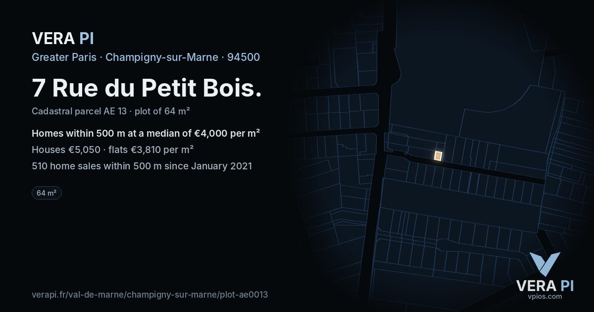 7 Rue du Petit Bois, Champigny-sur-Marne at night – the plot lit, the parcels around coloured by the prices near them