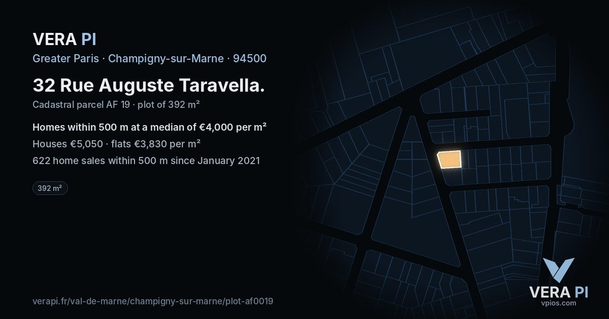 32 Rue Auguste Taravella, Champigny-sur-Marne at night – the plot lit, the parcels around coloured by the prices near them