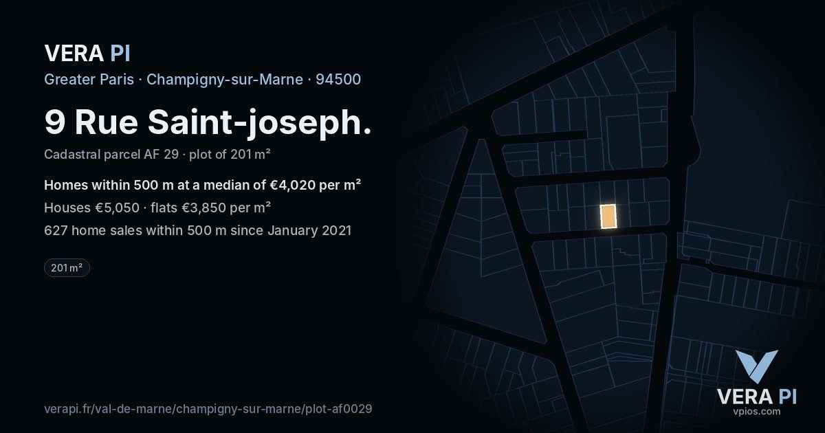 9 Rue Saint-joseph, Champigny-sur-Marne at night – the plot lit, the parcels around coloured by the prices near them