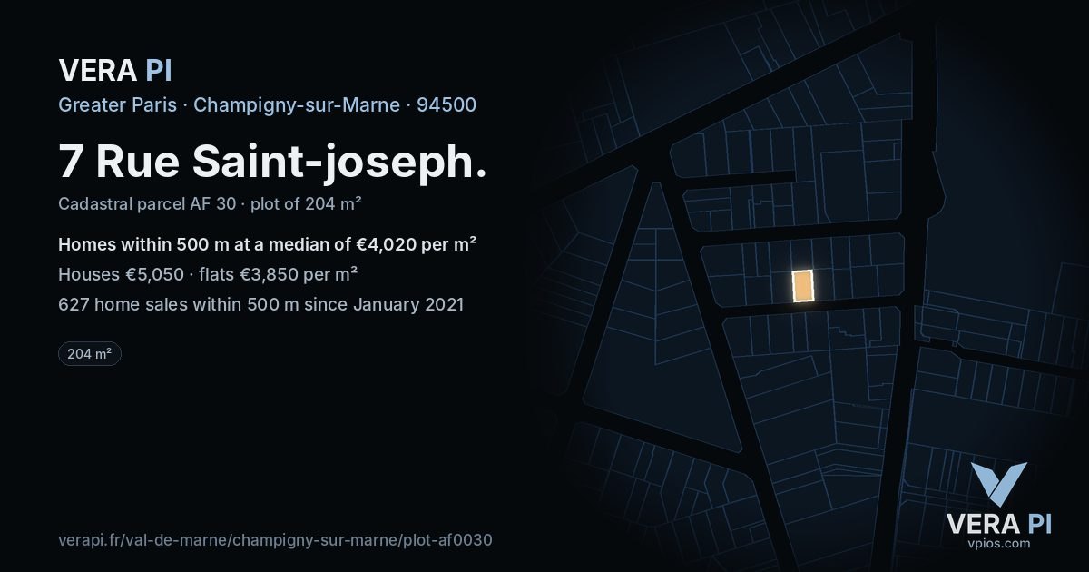 7 Rue Saint-joseph, Champigny-sur-Marne at night – the plot lit, the parcels around coloured by the prices near them