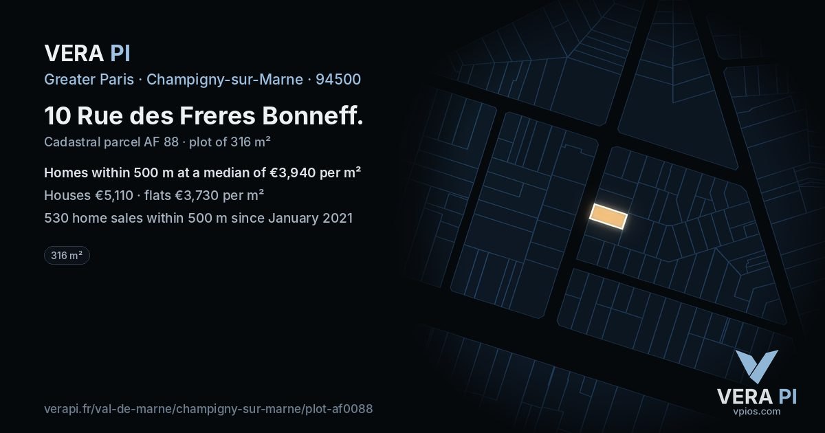 10 Rue des Freres Bonneff, Champigny-sur-Marne at night – the plot lit, the parcels around coloured by the prices near them
