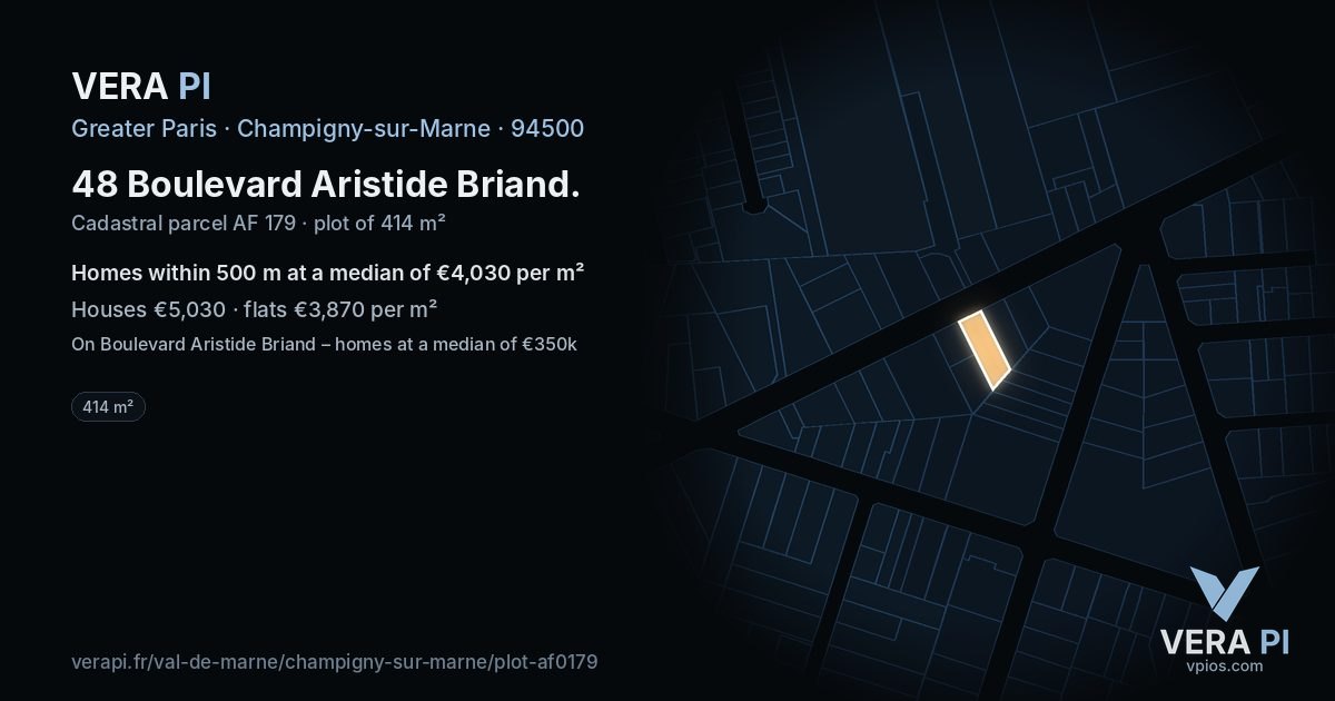 48 Boulevard Aristide Briand, Champigny-sur-Marne at night – the plot lit, the parcels around coloured by the prices near them