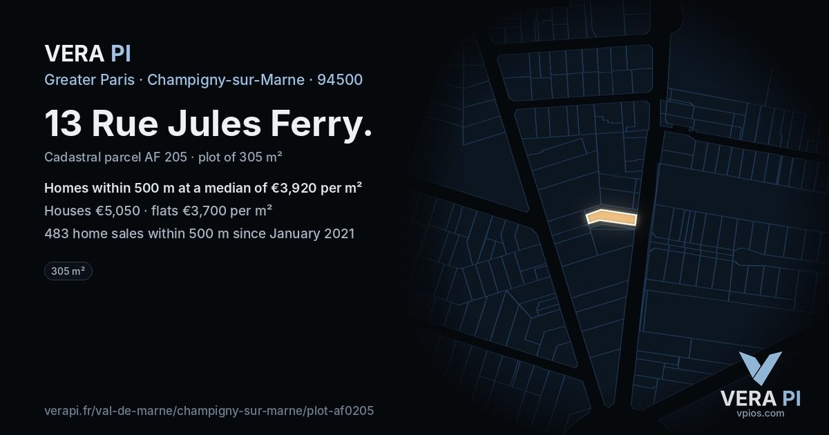 13 Rue Jules Ferry, Champigny-sur-Marne at night – the plot lit, the parcels around coloured by the prices near them