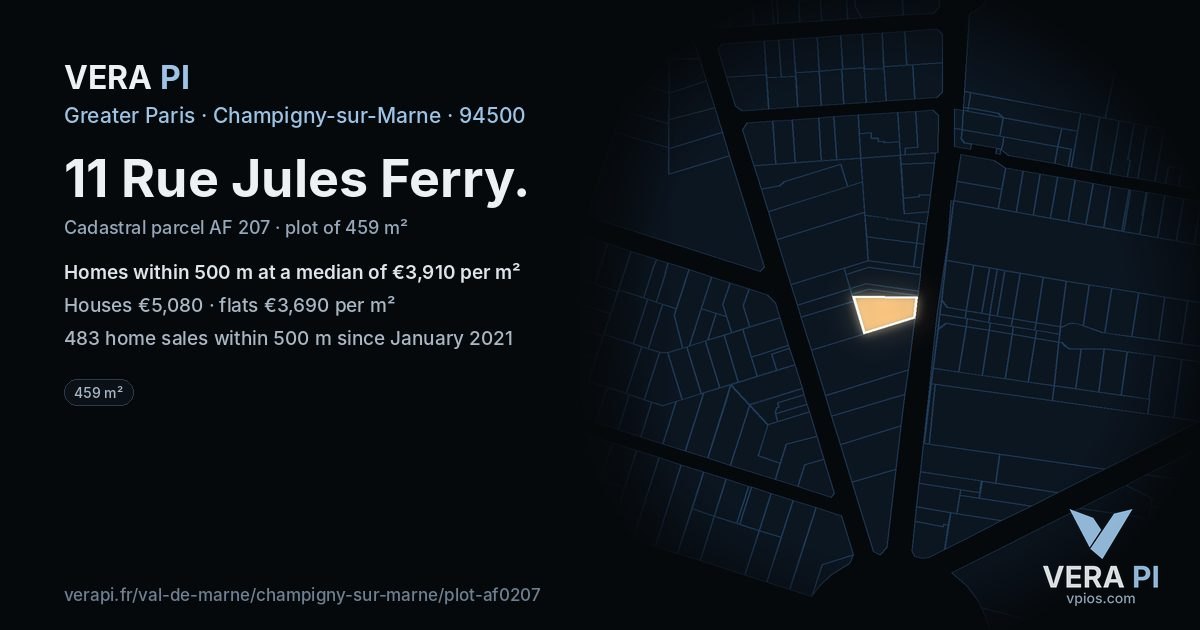 11 Rue Jules Ferry, Champigny-sur-Marne at night – the plot lit, the parcels around coloured by the prices near them