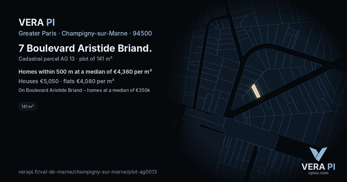 7 Boulevard Aristide Briand, Champigny-sur-Marne at night – the plot lit, the parcels around coloured by the prices near them