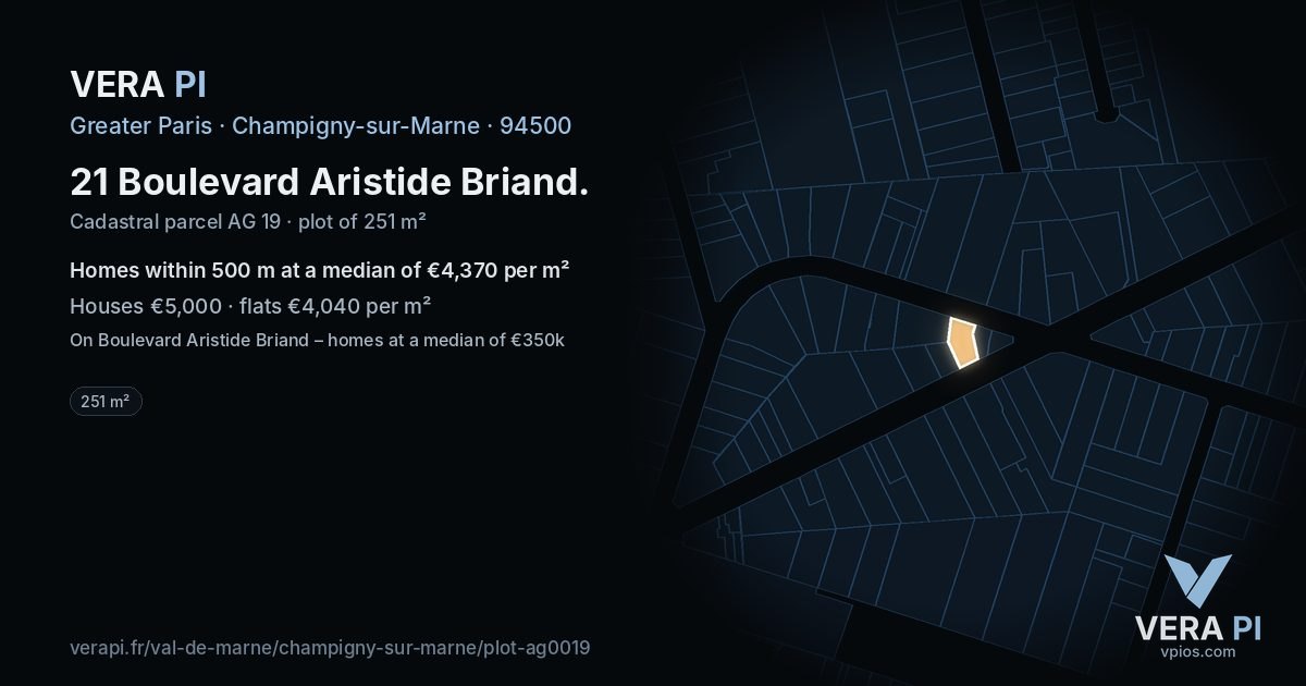 21 Boulevard Aristide Briand, Champigny-sur-Marne at night – the plot lit, the parcels around coloured by the prices near them