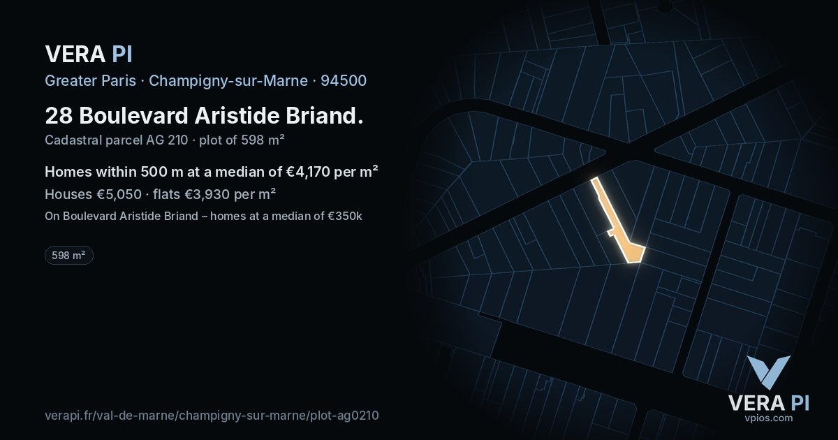 28 Boulevard Aristide Briand, Champigny-sur-Marne at night – the plot lit, the parcels around coloured by the prices near them