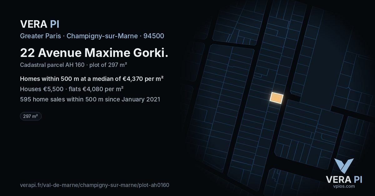 22 Avenue Maxime Gorki, Champigny-sur-Marne at night – the plot lit, the parcels around coloured by the prices near them