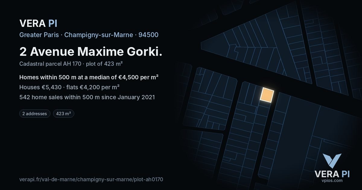 2 Avenue Maxime Gorki, Champigny-sur-Marne at night – the plot lit, the parcels around coloured by the prices near them