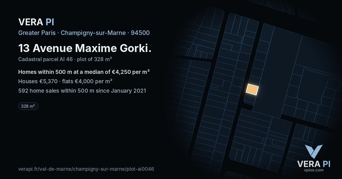 13 Avenue Maxime Gorki, Champigny-sur-Marne at night – the plot lit, the parcels around coloured by the prices near them