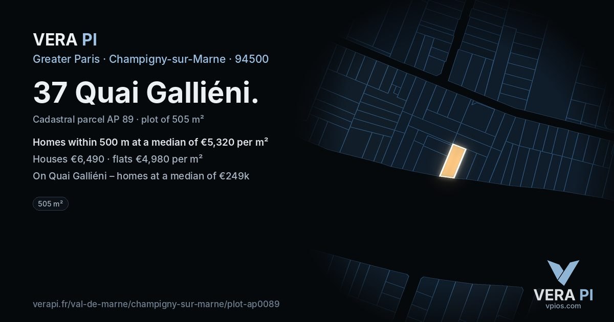 37 Quai Galliéni, Champigny-sur-Marne at night – the plot lit, the parcels around coloured by the prices near them