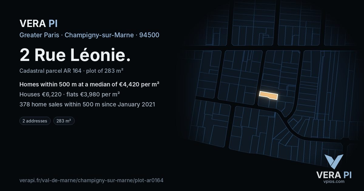2 Rue Léonie, Champigny-sur-Marne at night – the plot lit, the parcels around coloured by the prices near them