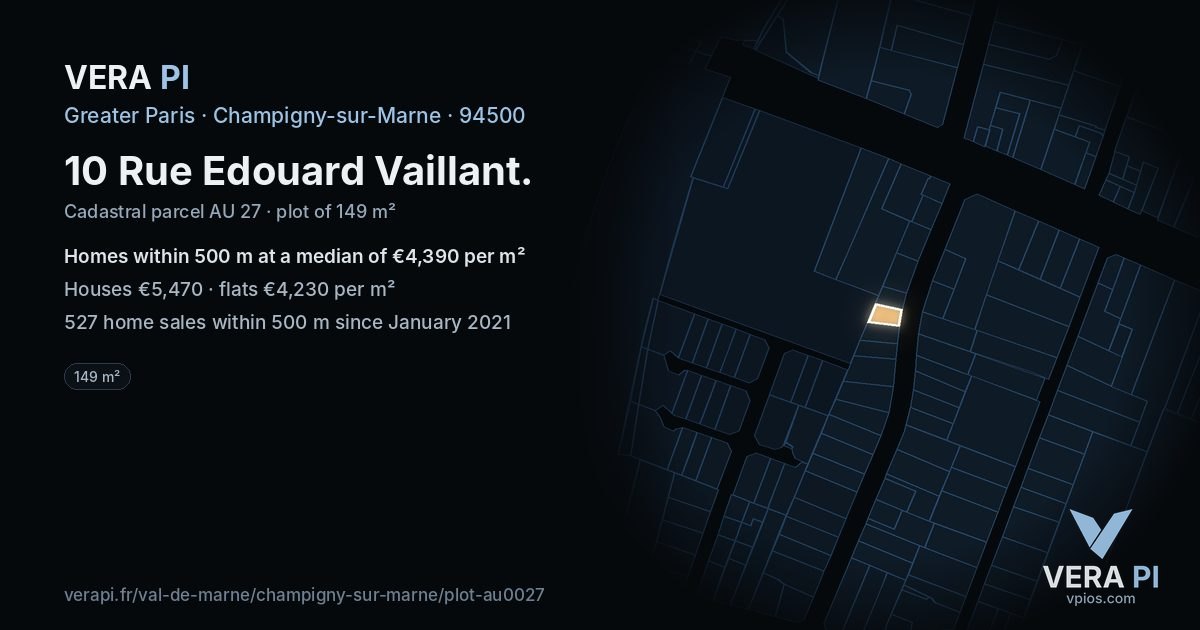 10 Rue Edouard Vaillant, Champigny-sur-Marne at night – the plot lit, the parcels around coloured by the prices near them