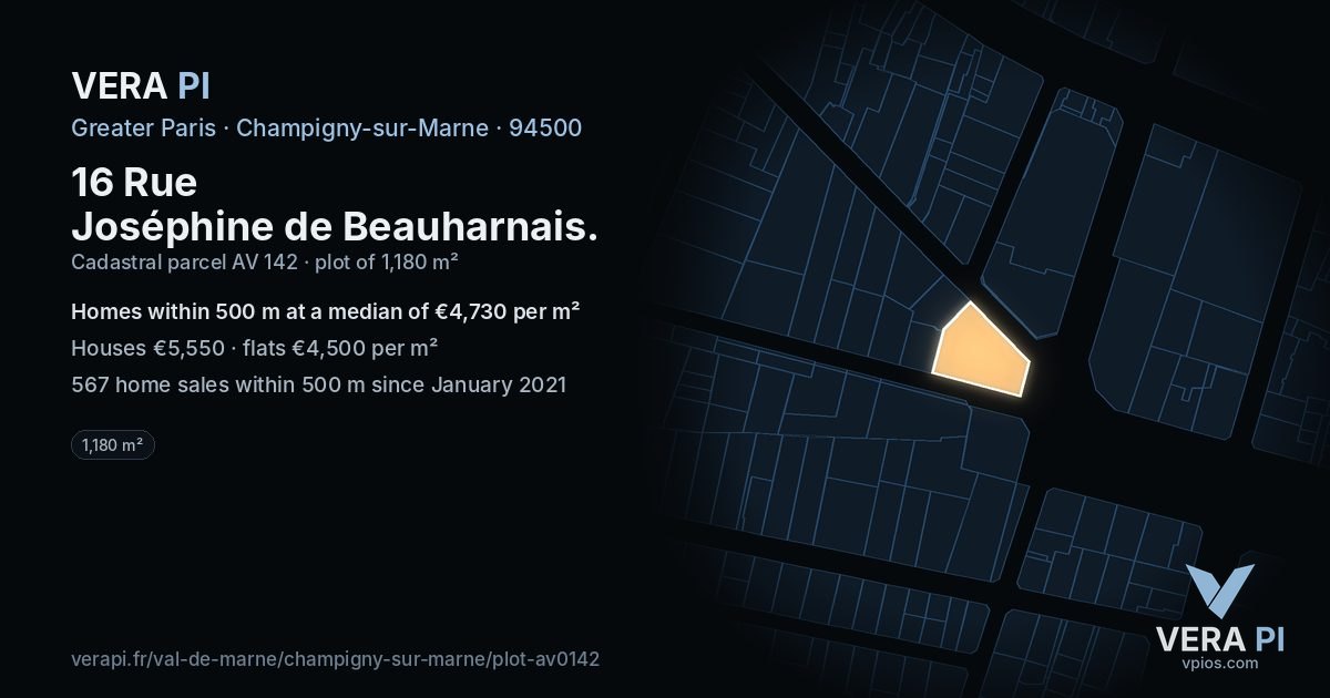 16 Rue Joséphine de Beauharnais, Champigny-sur-Marne at night – the plot lit, the parcels around coloured by the prices near them