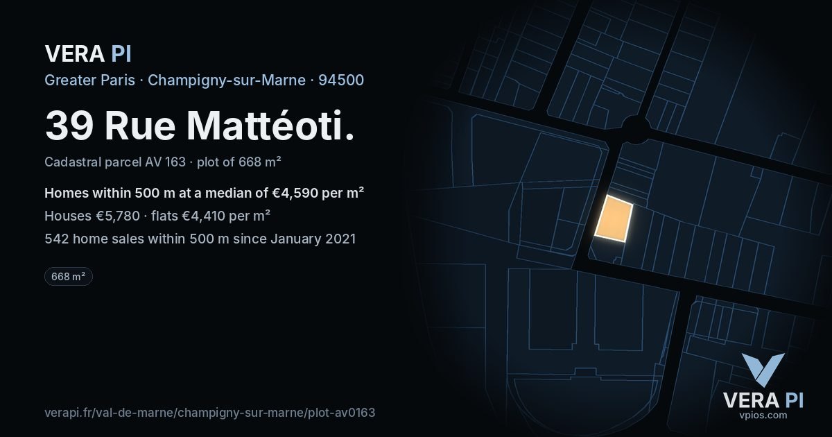 39 Rue Mattéoti, Champigny-sur-Marne at night – the plot lit, the parcels around coloured by the prices near them