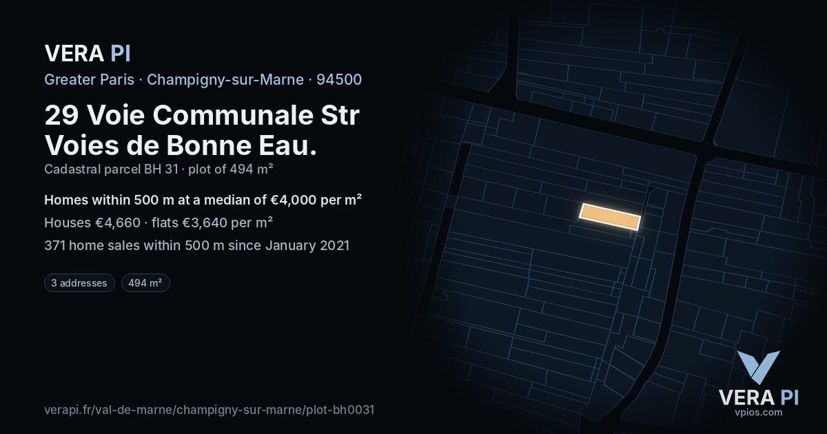 29 Voie Communale Str Voies de Bonne Eau, Champigny-sur-Marne at night – the plot lit, the parcels around coloured by the prices near them