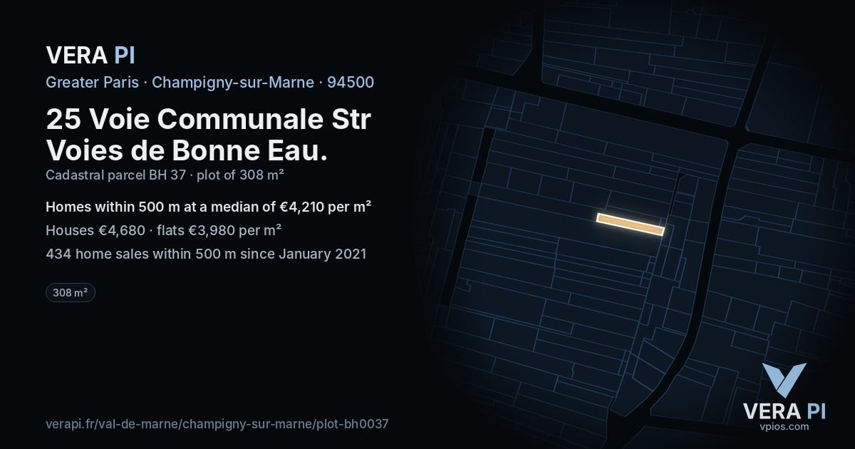 25 Voie Communale Str Voies de Bonne Eau, Champigny-sur-Marne at night – the plot lit, the parcels around coloured by the prices near them