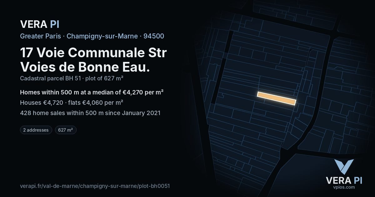 17 Voie Communale Str Voies de Bonne Eau, Champigny-sur-Marne at night – the plot lit, the parcels around coloured by the prices near them