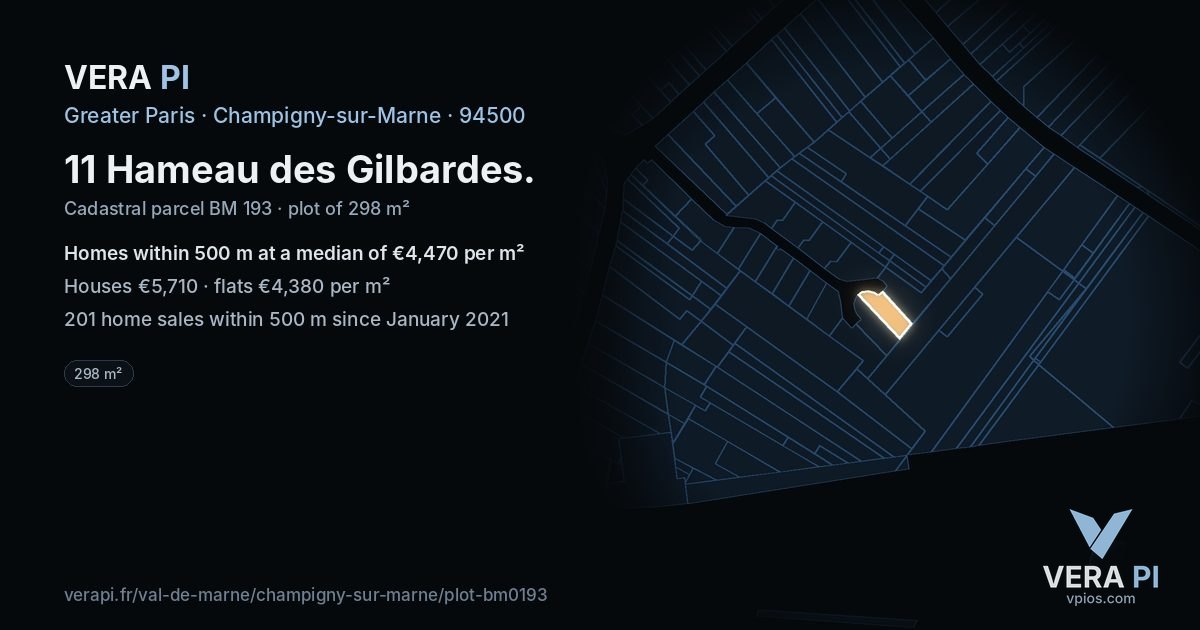 11 Hameau des Gilbardes, Champigny-sur-Marne at night – the plot lit, the parcels around coloured by the prices near them