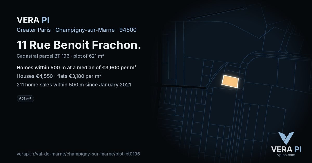11 Rue Benoit Frachon, Champigny-sur-Marne at night – the plot lit, the parcels around coloured by the prices near them