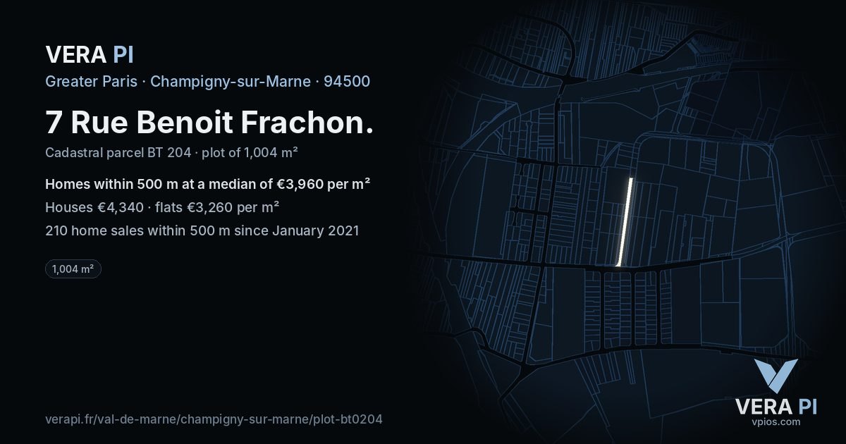 7 Rue Benoit Frachon, Champigny-sur-Marne at night – the plot lit, the parcels around coloured by the prices near them