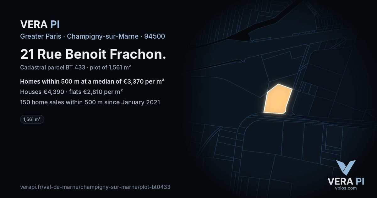 21 Rue Benoit Frachon, Champigny-sur-Marne at night – the plot lit, the parcels around coloured by the prices near them
