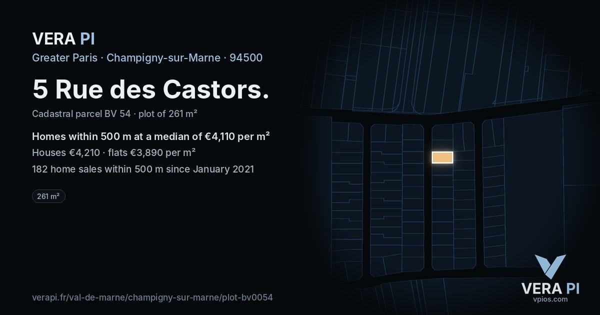 5 Rue des Castors, Champigny-sur-Marne at night – the plot lit, the parcels around coloured by the prices near them