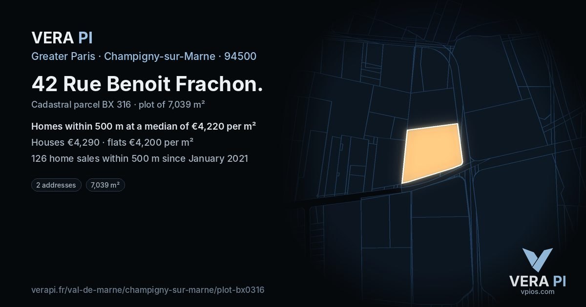 42 Rue Benoit Frachon, Champigny-sur-Marne at night – the plot lit, the parcels around coloured by the prices near them