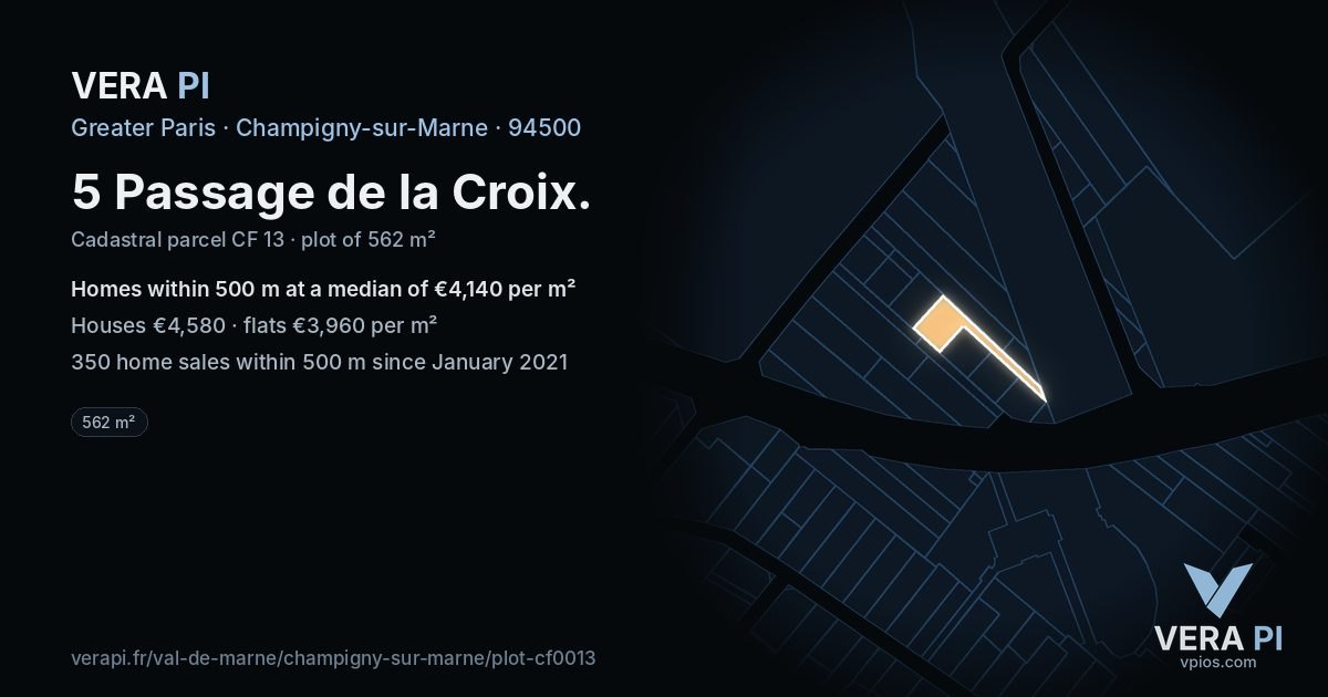 5 Passage de la Croix, Champigny-sur-Marne at night – the plot lit, the parcels around coloured by the prices near them