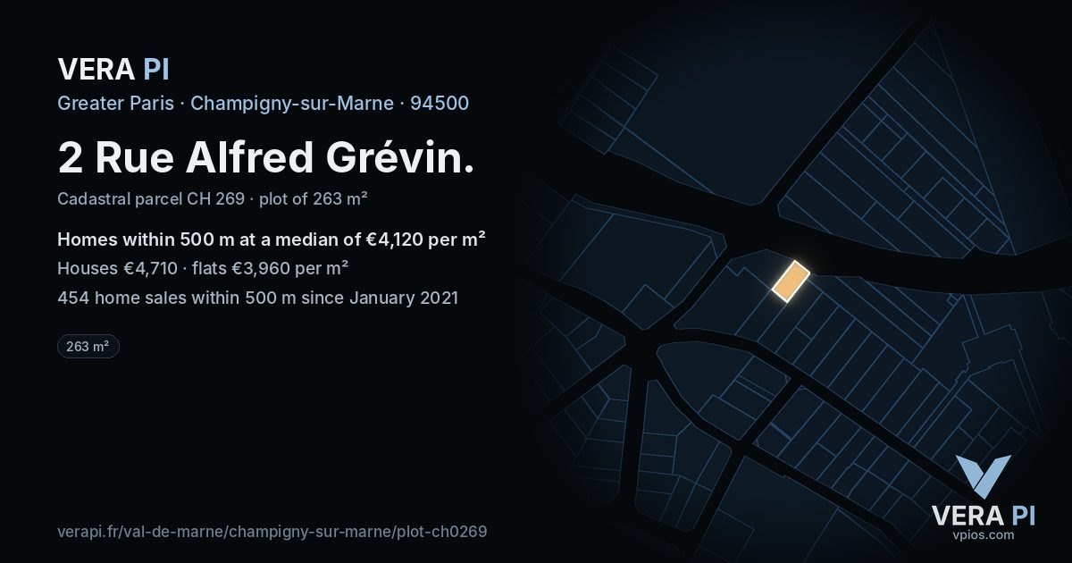 2 Rue Alfred Grévin, Champigny-sur-Marne at night – the plot lit, the parcels around coloured by the prices near them