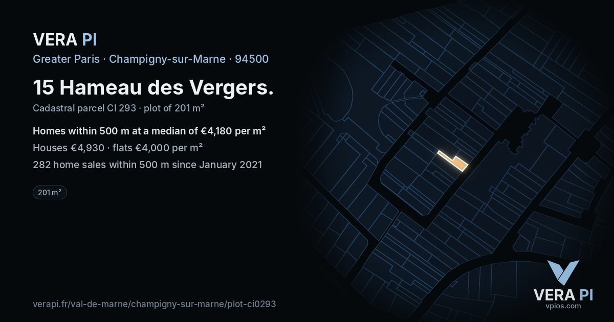15 Hameau des Vergers, Champigny-sur-Marne at night – the plot lit, the parcels around coloured by the prices near them