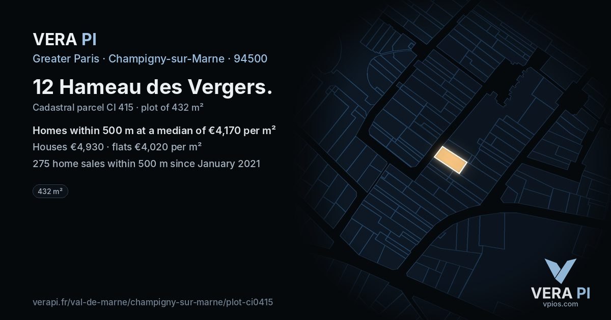 12 Hameau des Vergers, Champigny-sur-Marne at night – the plot lit, the parcels around coloured by the prices near them