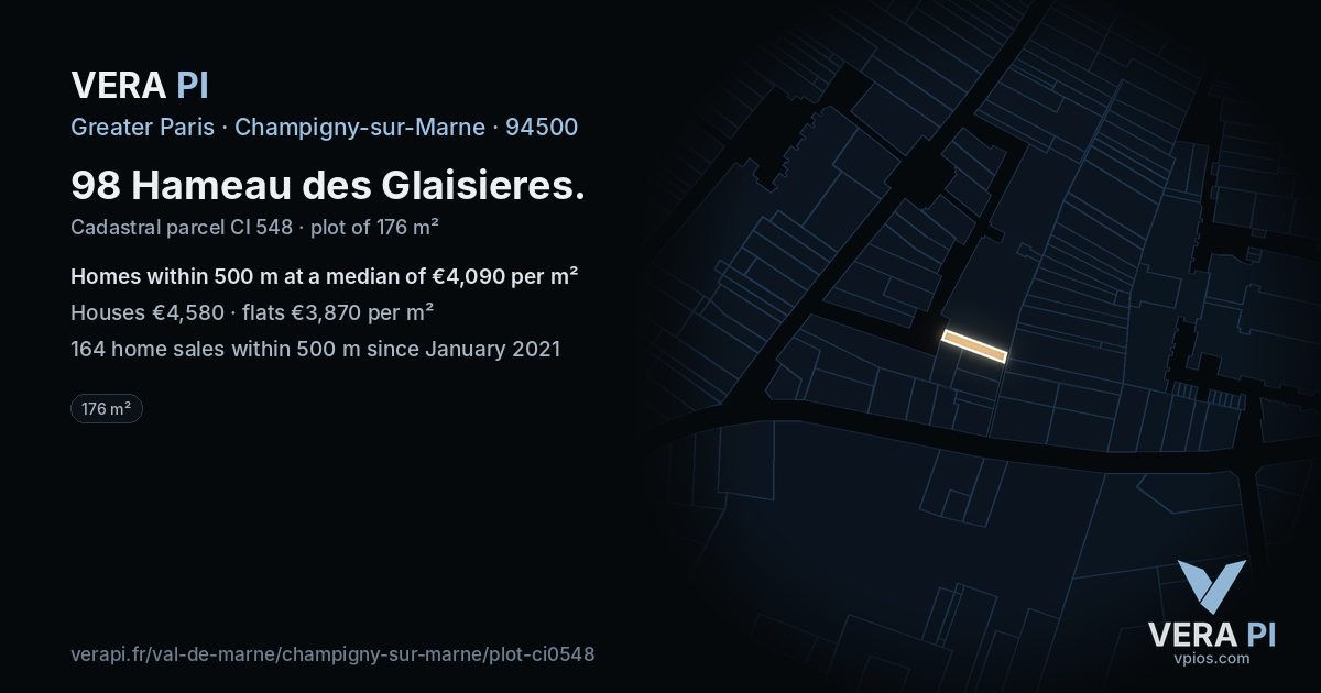 98 Hameau des Glaisieres, Champigny-sur-Marne at night – the plot lit, the parcels around coloured by the prices near them