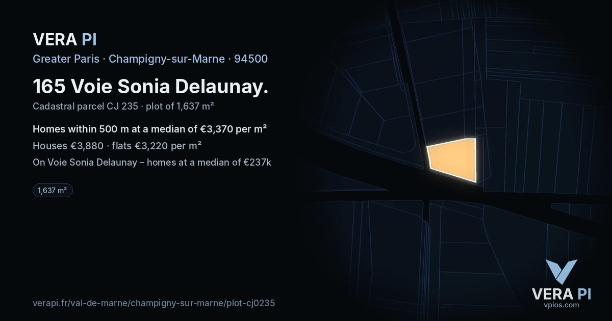 165 Voie Sonia Delaunay, Champigny-sur-Marne at night – the plot lit, the parcels around coloured by the prices near them