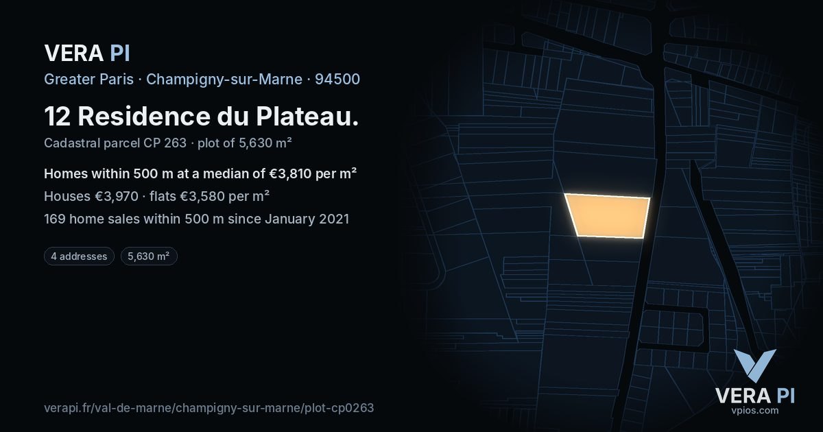 12 Residence du Plateau, Champigny-sur-Marne at night – the plot lit, the parcels around coloured by the prices near them