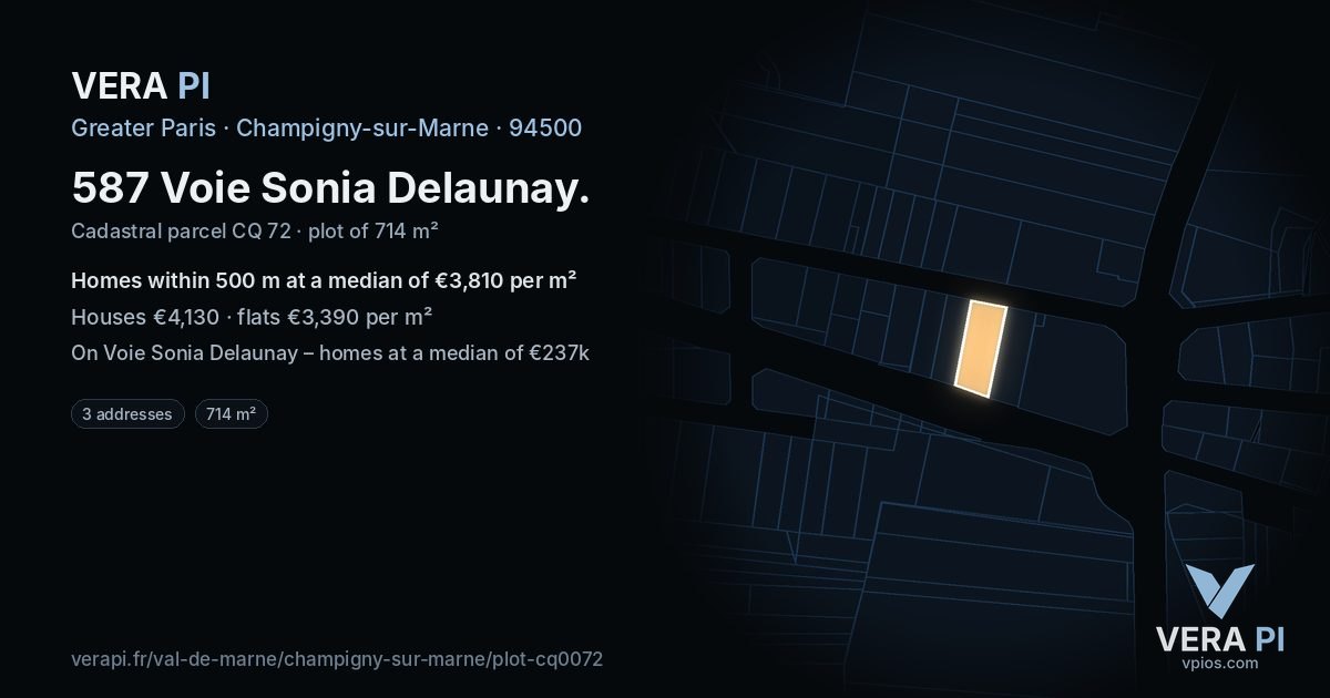 587 Voie Sonia Delaunay, Champigny-sur-Marne at night – the plot lit, the parcels around coloured by the prices near them