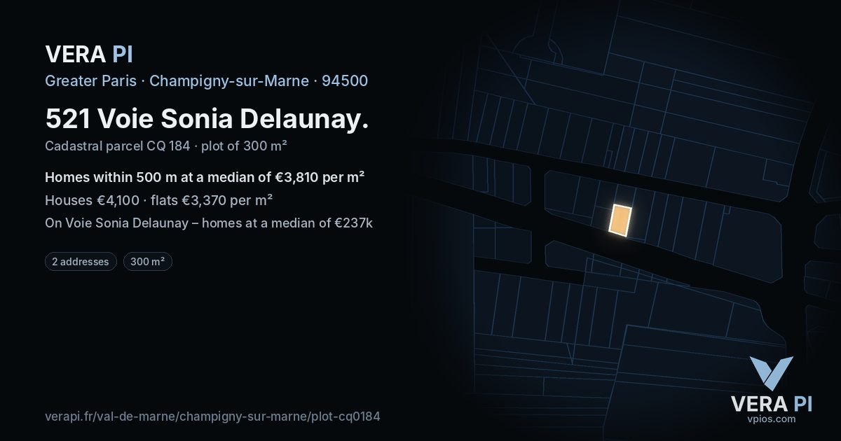 521 Voie Sonia Delaunay, Champigny-sur-Marne at night – the plot lit, the parcels around coloured by the prices near them