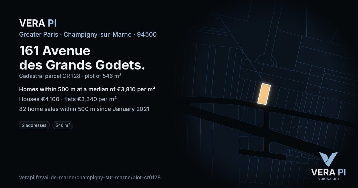 161 Avenue des Grands Godets, Champigny-sur-Marne at night – the plot lit, the parcels around coloured by the prices near them