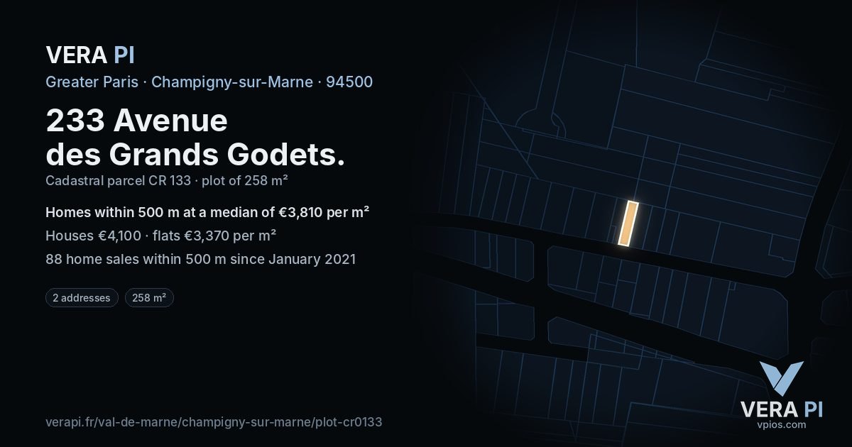233 Avenue des Grands Godets, Champigny-sur-Marne at night – the plot lit, the parcels around coloured by the prices near them