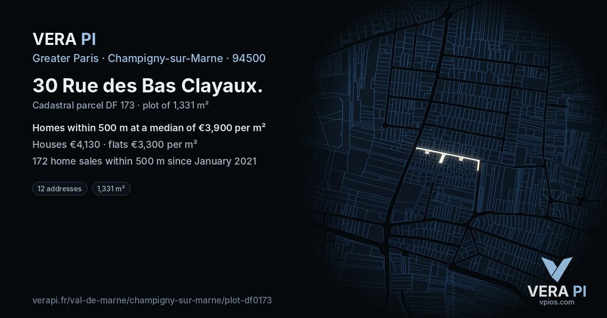 30 Rue des Bas Clayaux, Champigny-sur-Marne at night – the plot lit, the parcels around coloured by the prices near them