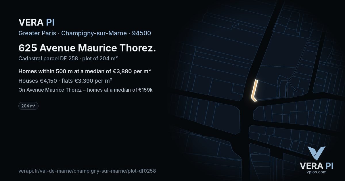 625 Avenue Maurice Thorez, Champigny-sur-Marne at night – the plot lit, the parcels around coloured by the prices near them