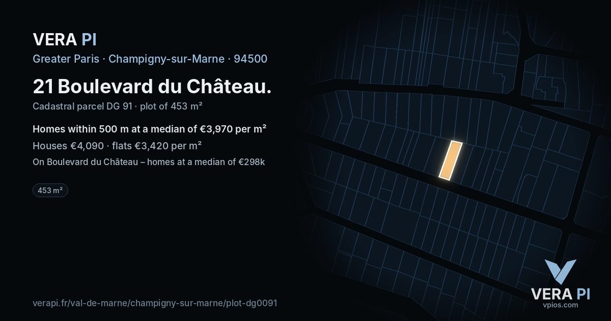 21 Boulevard du Château, Champigny-sur-Marne at night – the plot lit, the parcels around coloured by the prices near them