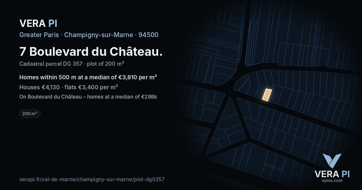 7 Boulevard du Château, Champigny-sur-Marne at night – the plot lit, the parcels around coloured by the prices near them