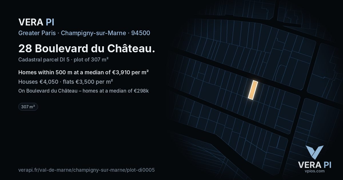 28 Boulevard du Château, Champigny-sur-Marne at night – the plot lit, the parcels around coloured by the prices near them