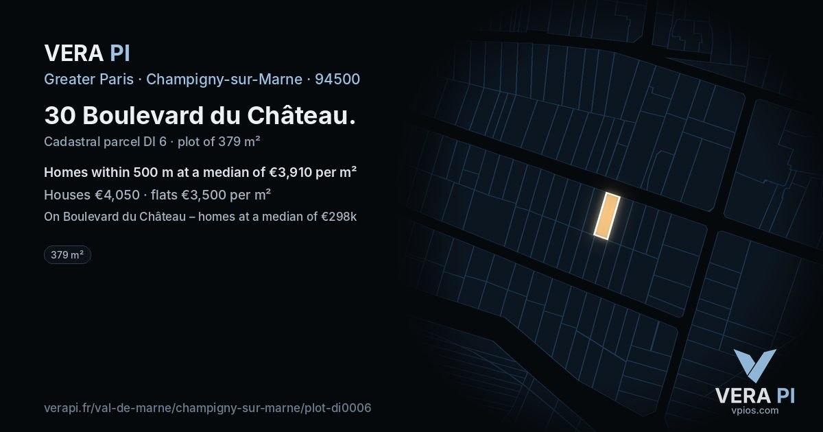 30 Boulevard du Château, Champigny-sur-Marne at night – the plot lit, the parcels around coloured by the prices near them
