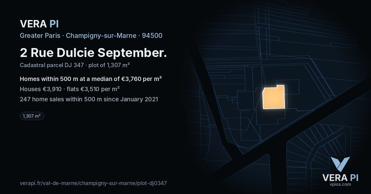 2 Rue Dulcie September, Champigny-sur-Marne at night – the plot lit, the parcels around coloured by the prices near them